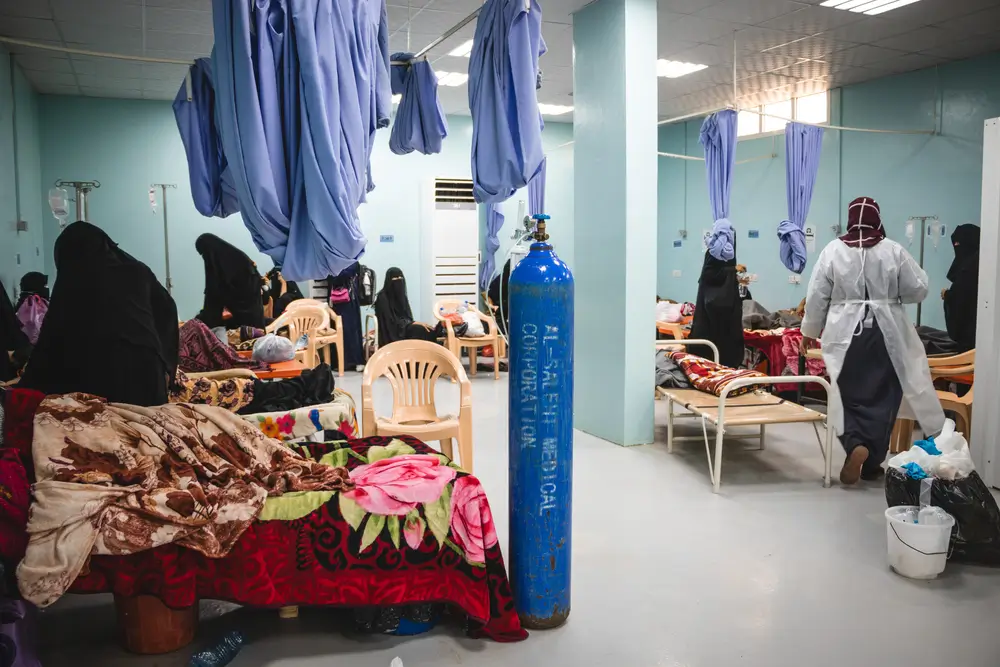 Repondemos ante el aumento de casos de diarrea acuosa, en Yemen.