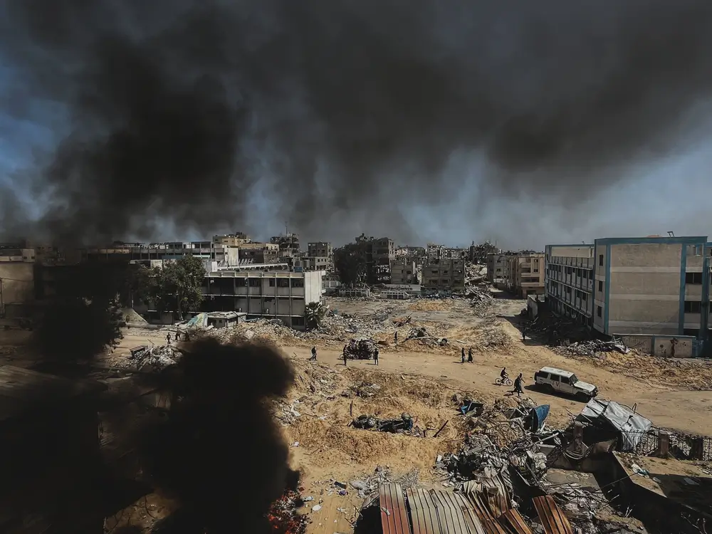 Vista de Jan Yunis (Khan Younis) desde el techo del Hospital Nasser en Gaza.