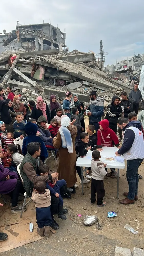 Desde el 1 de febrero, nuestros equipos empezaron a apoyar a la población del norte de Gaza con clínicas móviles para prestar atención médica. © MSF