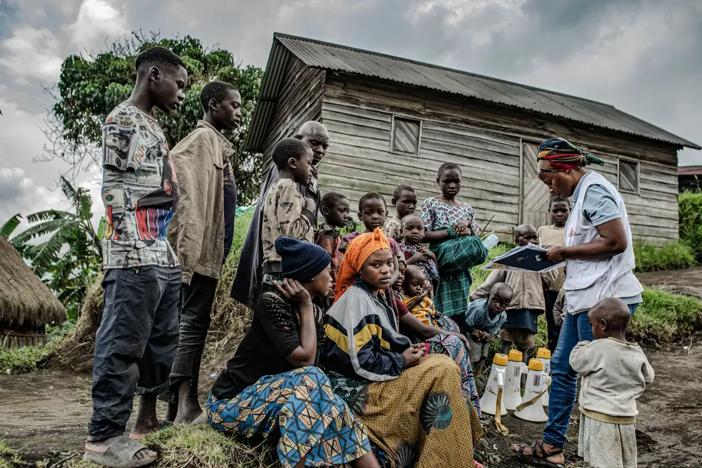 Los equipos de MSF han organizado clínicas móviles en varias localidades remotas de Kivu del Norte para evaluar las necesidades de la población y brindar apoyo a las personas desplazadas de los campamentos de Goma que han regresado a sus pueblos de origen.