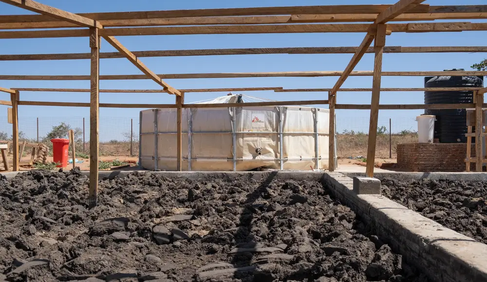 Vista de la planta de tratamiento de lodos fecales del campo de Aboutengue, Chad.