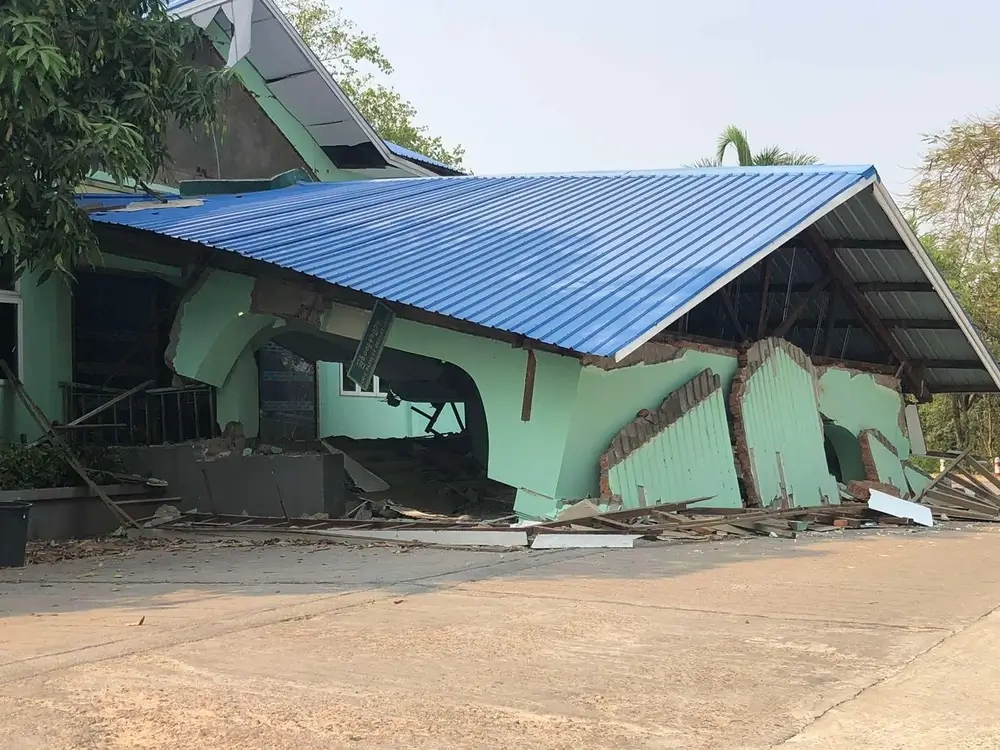 Vista del hospital de Naypyidaw después del terremoto en Myanmar