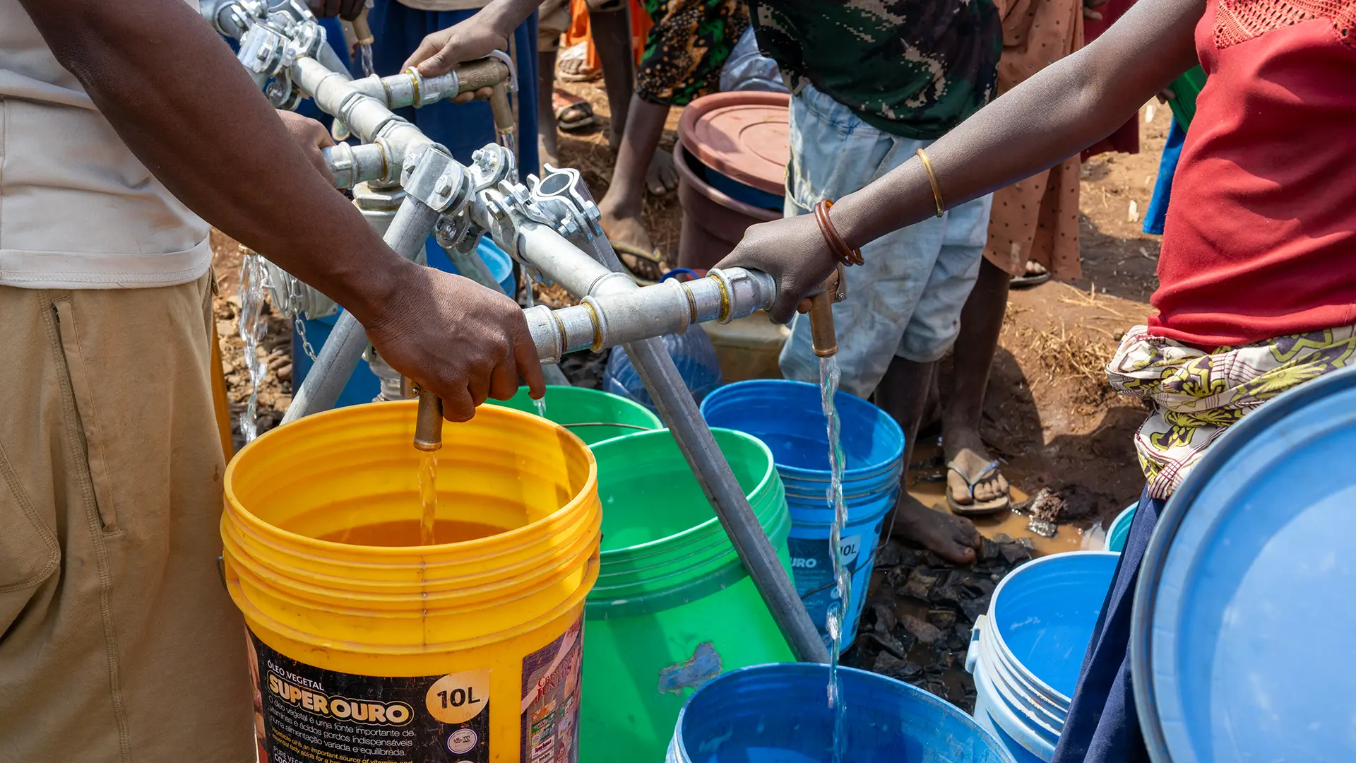 MSF suministramos 600,000 litros población desplazada en dos centros de reasentamiento en Chiure, Cabo Delgado, Mozambique, agosto de 2025.