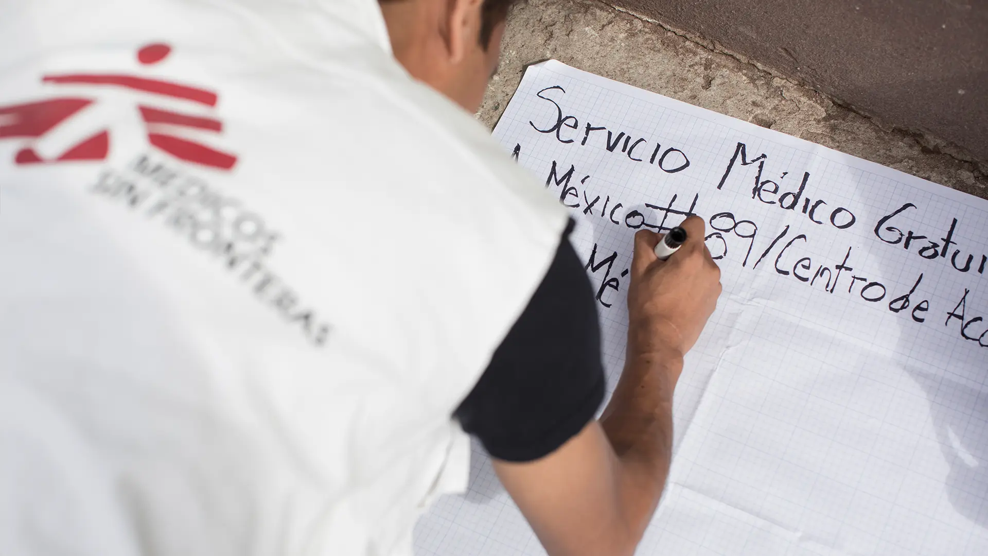 Un equipo de MSF brinda apoyo psicosocial a las personas afectadas por el terremoto en México. 2017