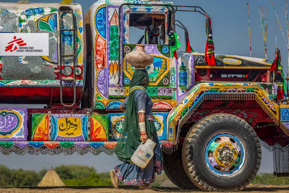 MSF distribuye agua potable en las provinvias afectadas por las inundaciones en Pakistán