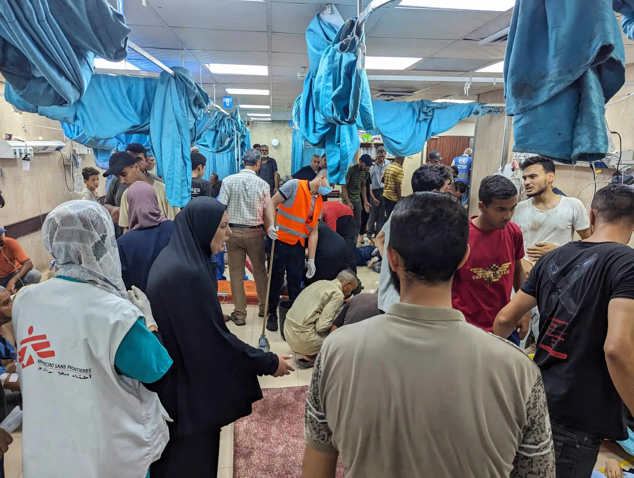 Ataque al hospital Al-Aqsa en Gaza causó que víctimas en masa llegaran al hospital