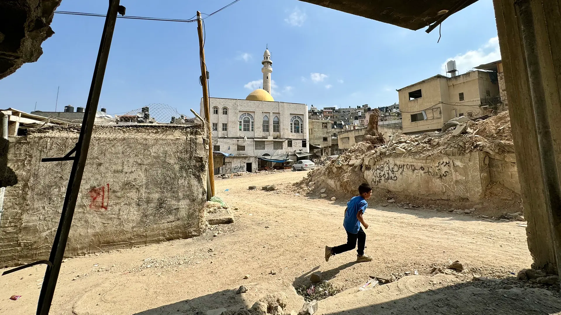 Durante las incursiones israelíes, las necesidades básicas en los campos de personas refugiadas no están cubiertas.