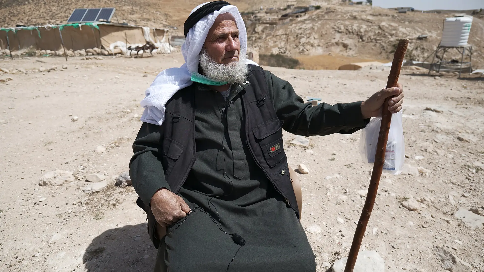 Ali Al Jabreen, miembro de la comunidad de Jinba, Masafer Yatta, al sur de Hebrón, Palestina, que también es paciente de la clínica móvil de MSF.