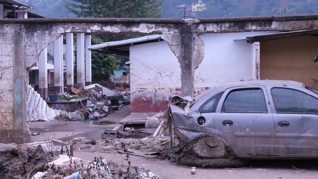 Huehuetla fue uno de los poblados más afectados por el huracán Priscila debido a su ubicación geográfica entre un río y un arroyo.