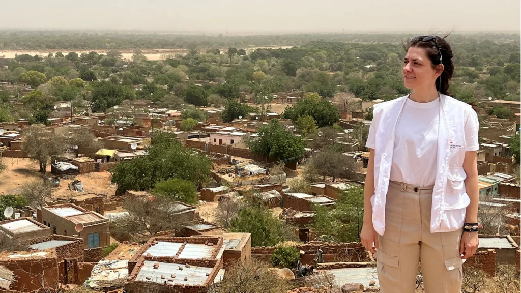 Glykeria Koukouliata, actual responsable de actividades de salud mental de MSF en Baalbek-Hermel, Líbano, durante su primera misión con MSF.